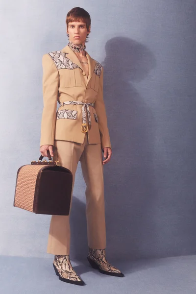 Look 48